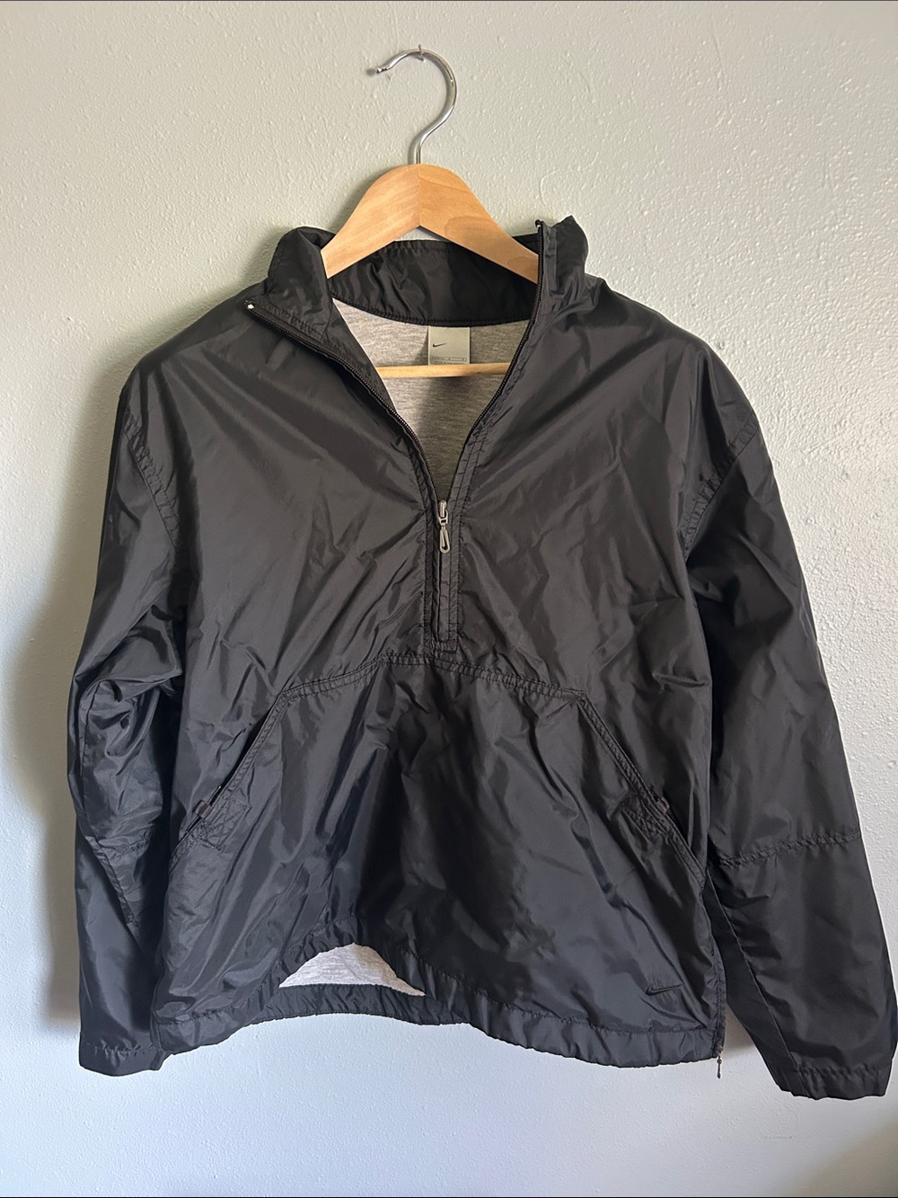 Kids Nike windbreaker size large (12-14)